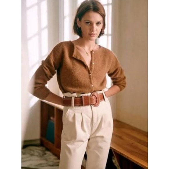 Sezane Sweaters - Sezane Gaspard Button-Back Cardigan in Camel Brown Size XS NWT